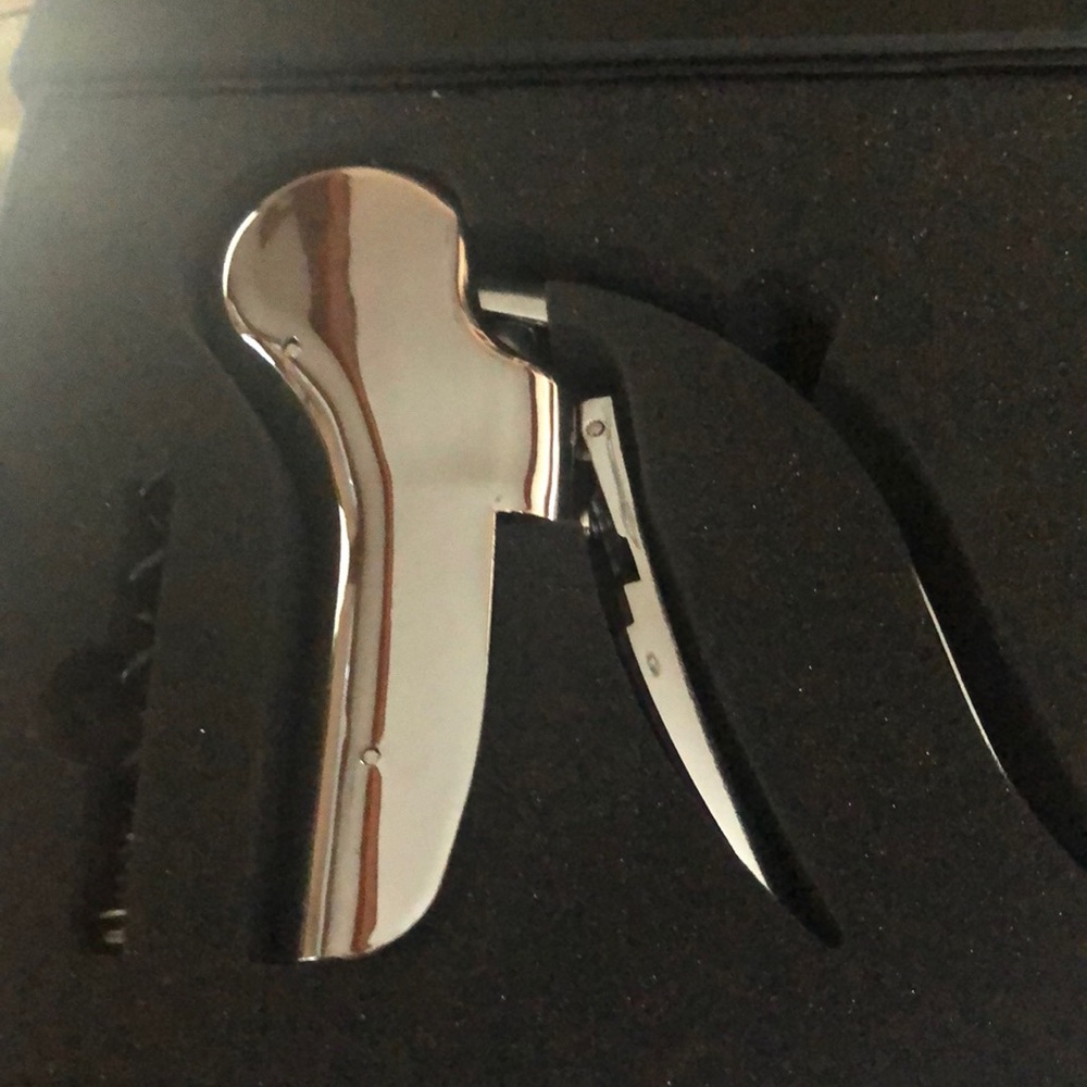 Wine opener